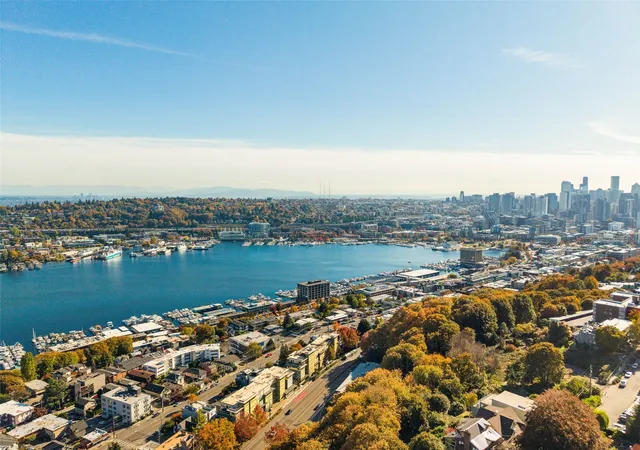 Condo for sale at 655 Crockett St #B307, Seattle, WA 98109 | MLS# NWM2598092