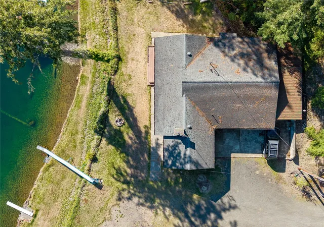 Photo 4 of Single family home for sale at 1326 W Lakeside Dr, Shelton, WA 98584 | MLS# NWM2598105 | Listing updated on 2026-10-27