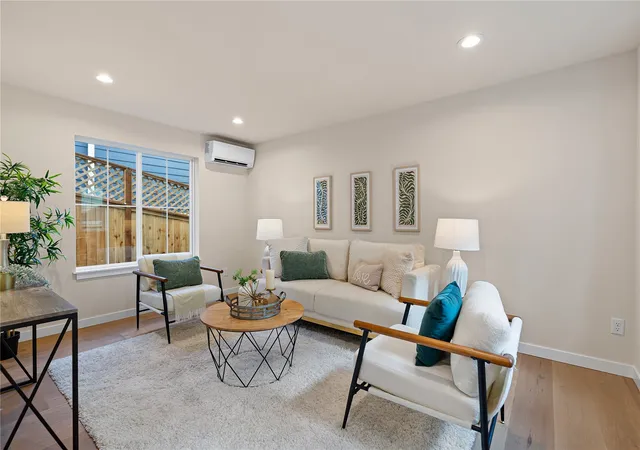 Photo 2 of Townhouse for sale at 5440 21st Avenue SW, Seattle, WA 98106 | MLS# NWM2598129 | Listing updated on 2026-10-27