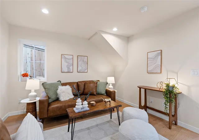 Photo 4 of Townhouse for sale at 5440 B 21st Ave SW, Seattle, WA 98106 | MLS# NWM2598130 | Listing updated on 2026-10-27