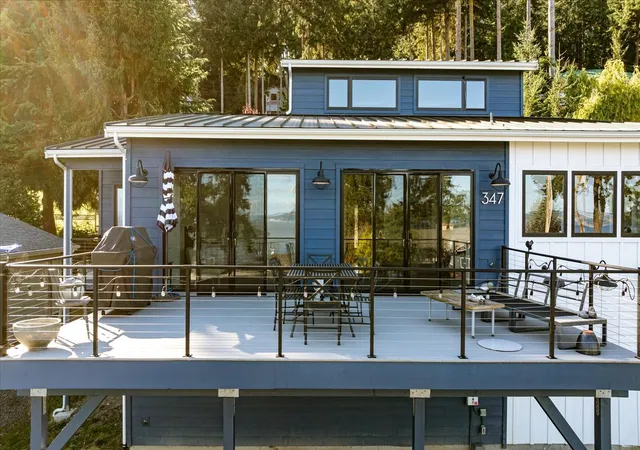 Photo 1 of Single family home for sale at 347 Marine Dr, Coupeville, WA 98239 | MLS# NWM2598146 | Listing updated on 2026-10-28