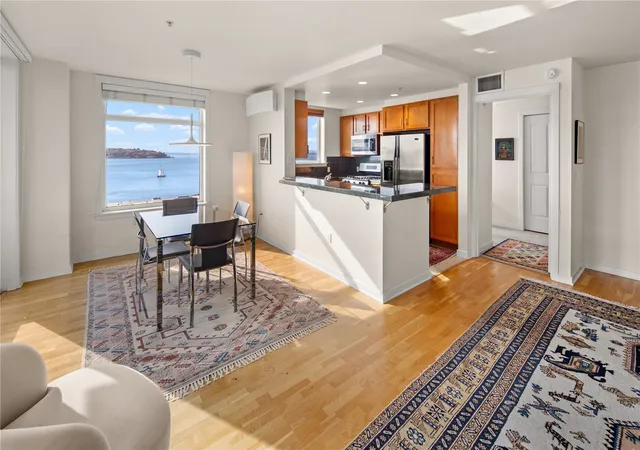Photo 4 of Condo for sale at 2607 Western Ave #804, Seattle, WA 98121 | MLS# NWM2598152 | Listing updated on 2026-10-28