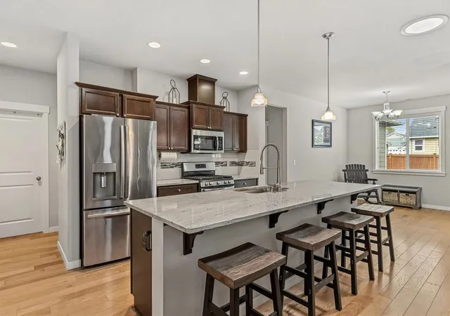 Photo 2 of Single family home for sale at 3925 Summersun St, Mount Vernon, WA 98273 | MLS# NWM2598165 | Listing updated on 2026-10-28