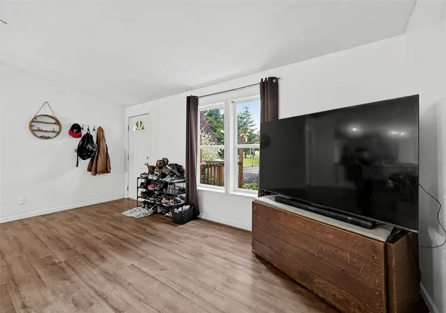 Photo 3 of Manufactured home for sale at 150 Tory Lynn Dr, Winlock, WA 98596 | MLS# NWM2598192 | Listing updated on 2026-10-29