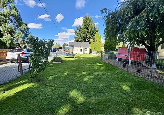 Photo 4 of Single family home for sale at 821 Garfield St, Mount Vernon, WA 98273 | MLS# NWM2598199 | Listing updated on 2026-10-27