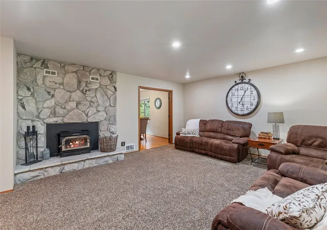 Photo 4 of Single family home for sale at 6203 NW Gross Rd, Bremerton, WA 98312 | MLS# NWM2598202 | Listing updated on 2026-10-29