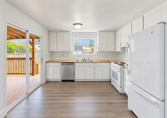 Photo 1 of Single family home for sale at 32133 Morrison St, Carnation, WA 98014 | MLS# NWM2598203 | Listing updated on 2026-10-27