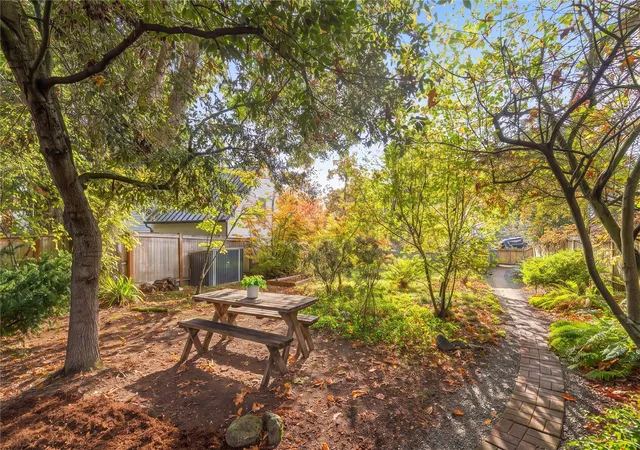 Photo 4 of Single family home for sale at 1717 29th Avenue, Seattle, WA 98122 | MLS# NWM2598205 | Listing updated on 2026-10-29