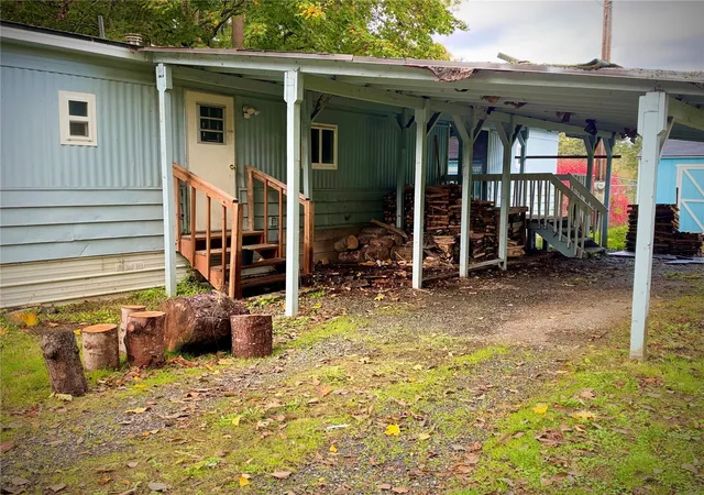 Photo 3 of Manufactured home for sale at 4485 Alamo Way, Oak Harbor, WA 98277 | MLS# NWM2598208 | Listing updated on 2026-10-26
