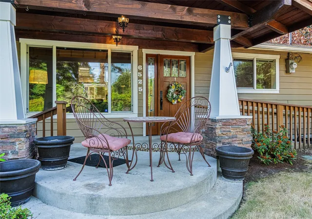 Photo 2 of Single family home for sale at 6525 154th Avenue NE, Redmond, WA 98052 | MLS# NWM2598209 | Listing updated on 2026-10-29
