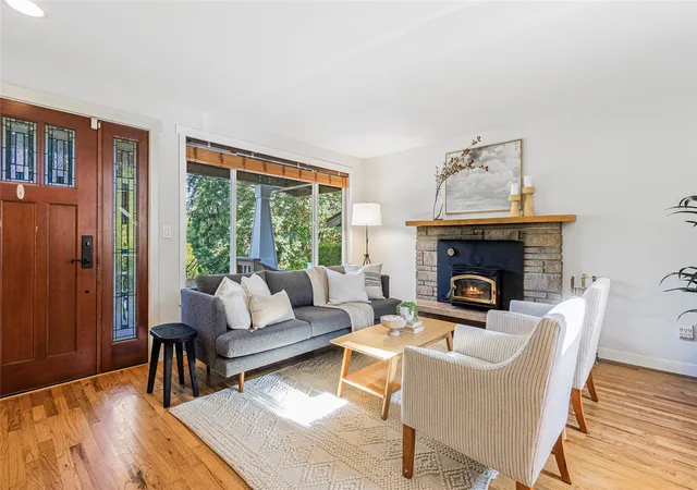 Photo 3 of Single family home for sale at 6525 154th Avenue NE, Redmond, WA 98052 | MLS# NWM2598209 | Listing updated on 2026-10-29