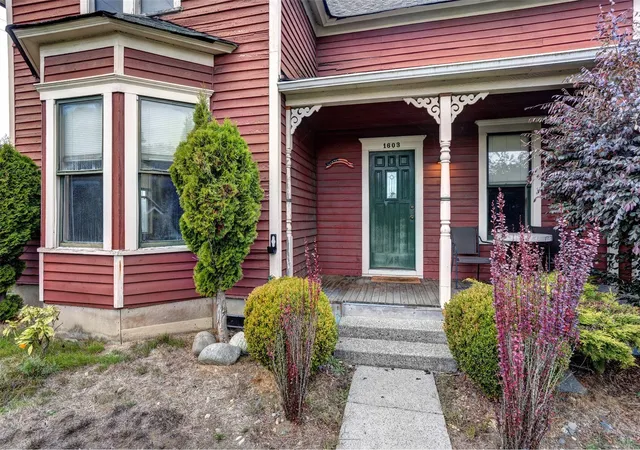 Photo 2 of Single family home for sale at 1603 2nd Street, Marysville, WA 98270 | MLS# NWM2598231 | Listing updated on 2026-10-28