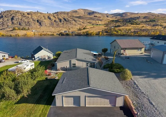 Photo 1 of Manufactured home for sale at 4116 Wapato Lake Rd, Manson, WA 98831 | MLS# NWM2598236 | Listing updated on 2026-10-26