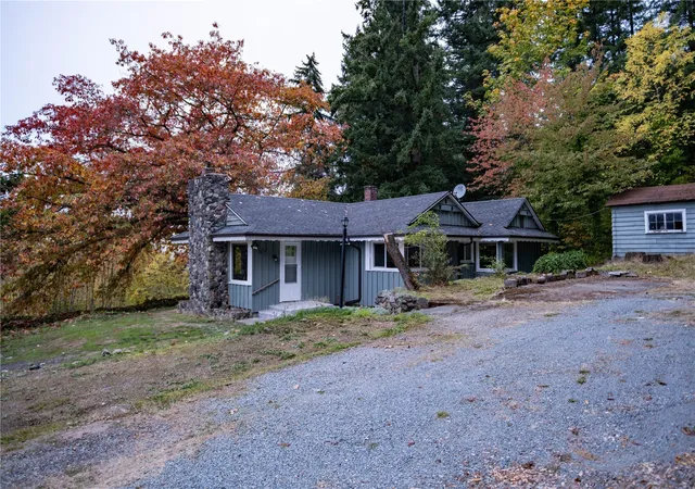 Photo 2 of Single family home for sale at 10021 43rd Street Ct E, Edgewood, WA 98371 | MLS# NWM2598238 | Listing updated on 2026-10-26