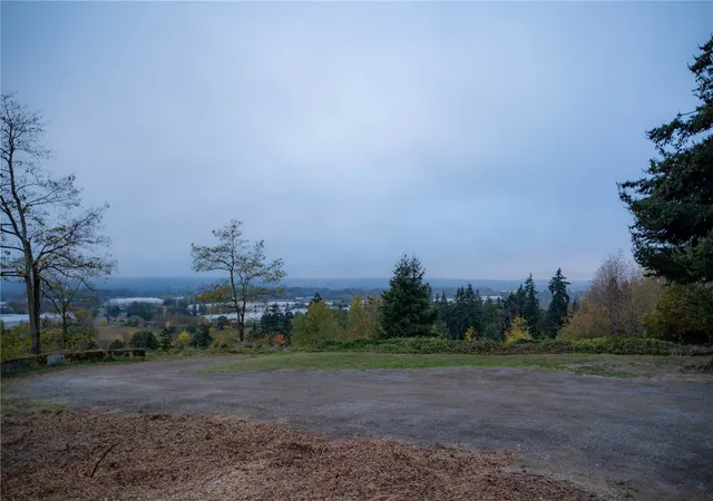 Photo 3 of Single family home for sale at 10021 43rd Street Ct E, Edgewood, WA 98371 | MLS# NWM2598238 | Listing updated on 2026-10-26