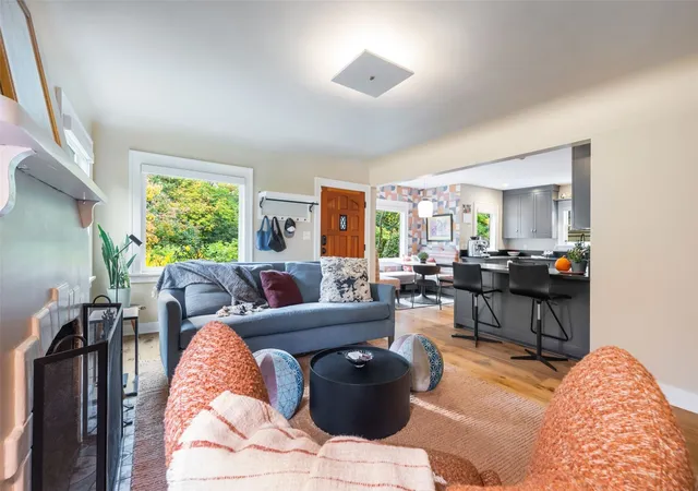 Photo 4 of Single family home for sale at 3760 E Marion St, Seattle, WA 98122 | MLS# NWM2598241 | Listing updated on 2026-10-29