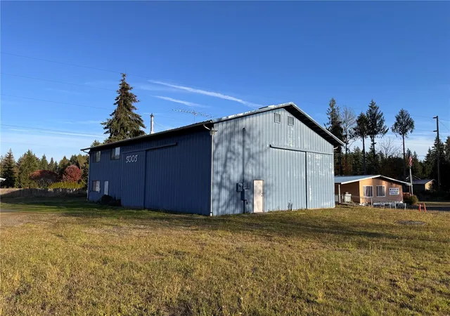 Photo 3 of Single family home for sale at 5005 Spirit Lake Hwy, Toutle, WA 98649 | MLS# NWM2598242 | Listing updated on 2026-10-27