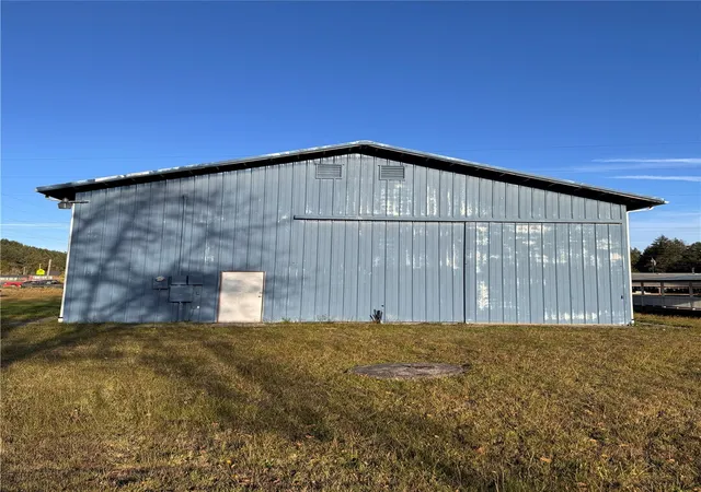 Photo 3 of Single family home for sale at 5005 Spirit Lake Hwy, Toutle, WA 98649 | MLS# NWM2598242 | Listing updated on 2026-10-27