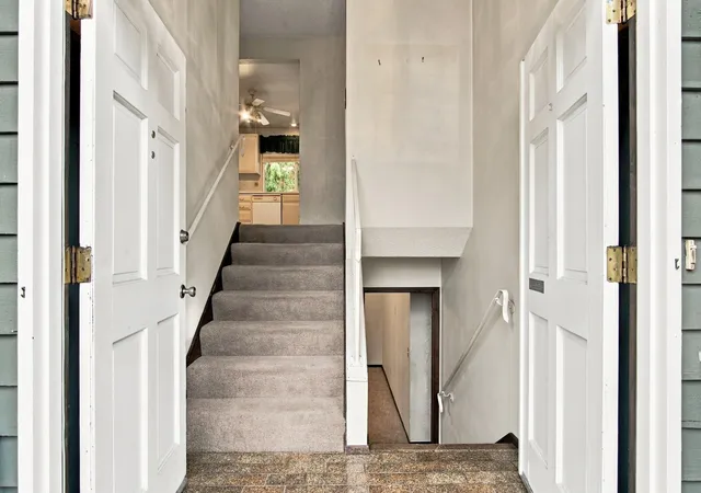 Photo 4 of Single family home for sale at 6711 144 Avenue NE, Redmond, WA 98052 | MLS# NWM2598249 | Listing updated on 2026-10-26