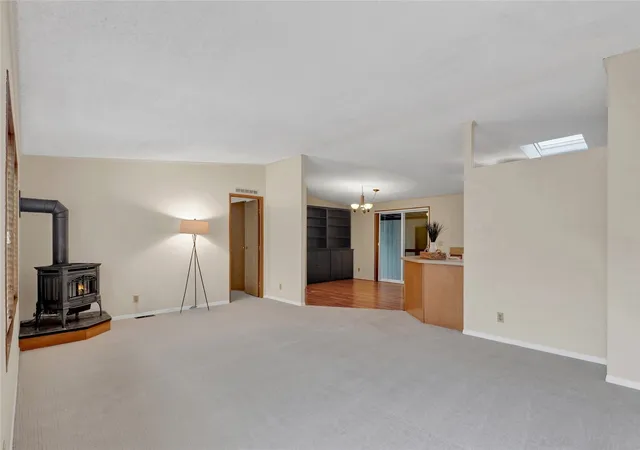 Photo 3 of Manufactured home for sale at 3802 James St #30, Bellingham, WA 98226 | MLS# NWM2598271 | Listing updated on 2026-10-27