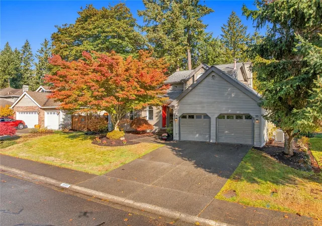 Single family home for sale at 25722 Lake Wilderness Country Clb Dr, Maple Valley, WA 98038 | MLS# NWM2598275