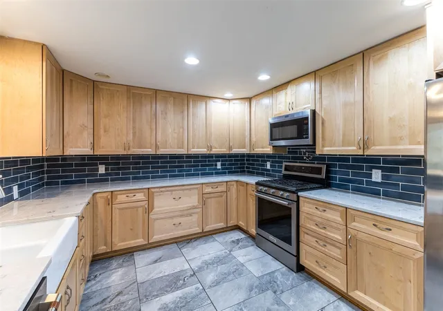 Photo 4 of Single family home for sale at 4726 42nd Street NE, Tacoma, WA 98422 | MLS# NWM2598283 | Listing updated on 2026-10-29