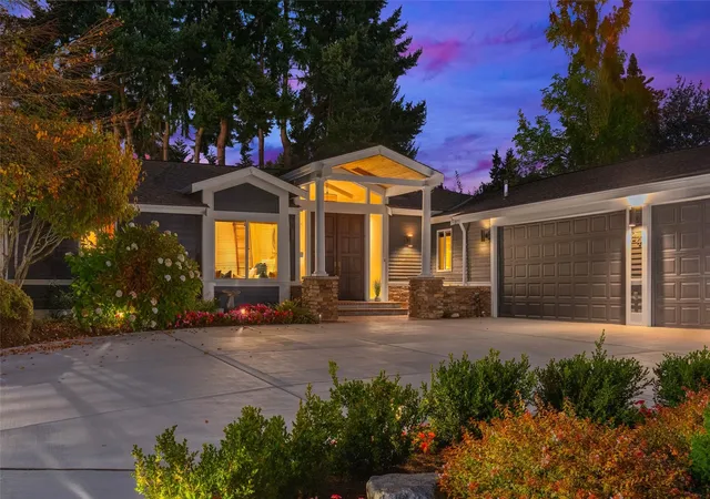 Single family home for sale at 24 Skagit Key, Bellevue, WA 98006 | MLS# NWM2598285