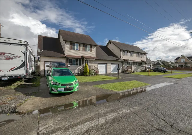 Photo 1 of Multi family home for sale at 106 N Lincoln St, Aberdeen, WA 98520 | MLS# NWM2598303 | Listing updated on 2026-10-30