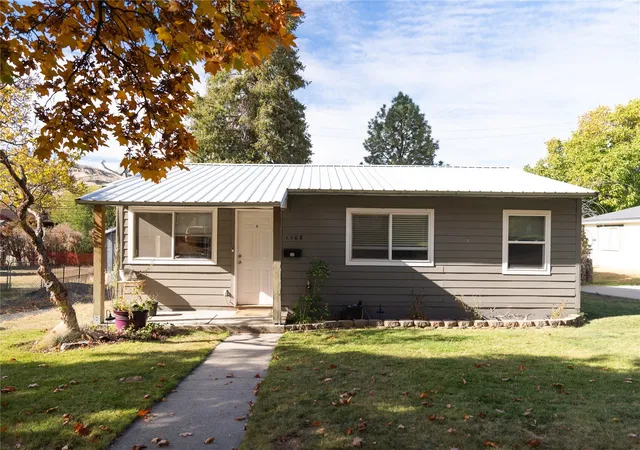 Photo 1 of Single family home for sale at 1108 Central Dr, Coulee Dam, WA 99116 | MLS# NWM2598311 | Listing updated on 2026-10-29