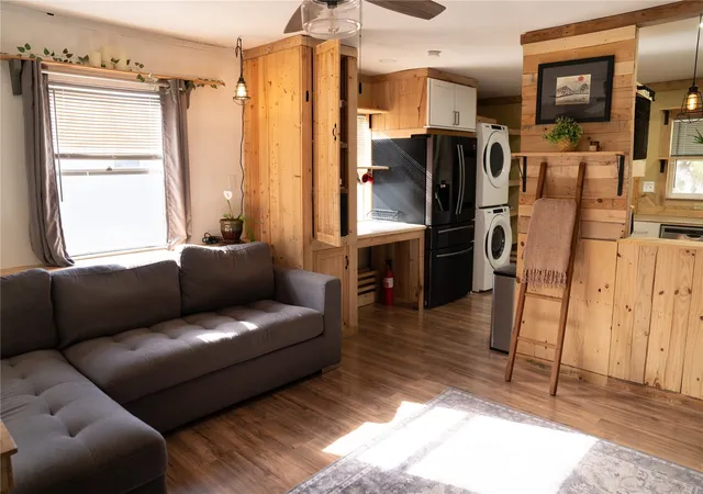 Photo 2 of Single family home for sale at 1108 Central Dr, Coulee Dam, WA 99116 | MLS# NWM2598311 | Listing updated on 2026-10-29