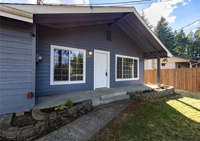 Photo 2 of Single family home for sale at 110 SE Cook Plant Farm Rd, Shelton, WA 98584 | MLS# NWM2598334 | Listing updated on 2026-10-26