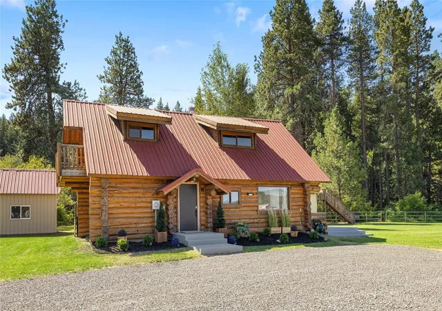Photo 3 of Single family home for sale at 9940 Highway 970, Cle Elum, WA 98922 | MLS# NWM2598357 | Listing updated on 2026-10-26
