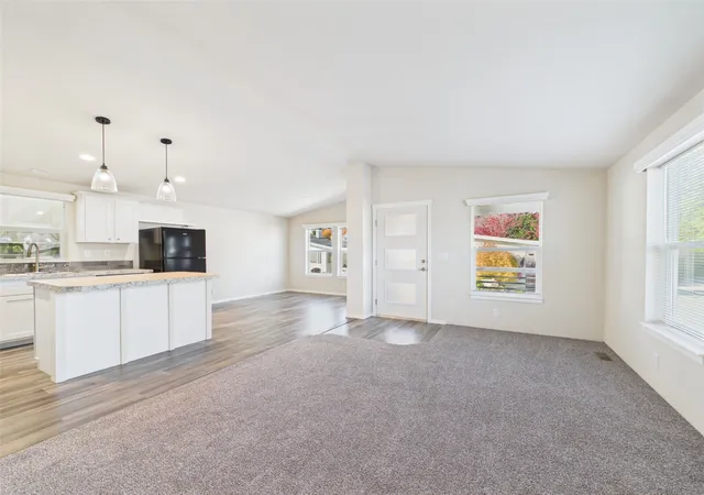 Photo 3 of Manufactured home for sale at 11436 Se 208th Street #96, Kent, WA 98031 | MLS# NWM2598371 | Listing updated on 2026-10-29