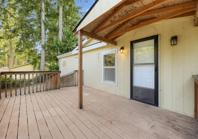 Photo 3 of Manufactured home for sale at 641 E Pickering Dr, Shelton, WA 98584 | MLS# NWM2598376 | Listing updated on 2026-10-26