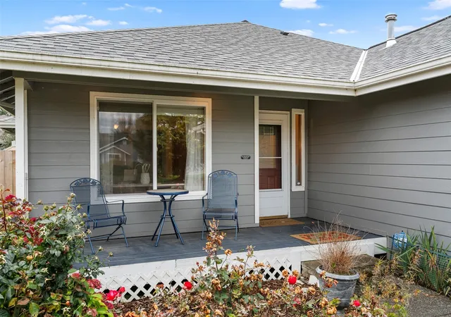 Photo 2 of Single family home for sale at 20256 Gardner Ct, Burlington, WA 98233 | MLS# NWM2598389 | Listing updated on 2026-10-29