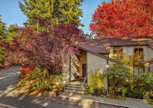 Condo for sale at 1508 NE 140th Street #B3, Seattle, WA 98125 | MLS# NWM2598392