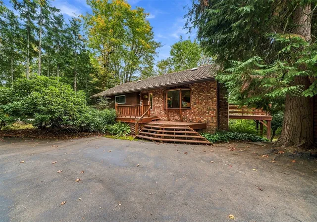Photo 2 of Single family home for sale at 28327 183rd Avenue Se, Kent, WA 98042 | MLS# NWM2598402 | Listing updated on 2026-10-27
