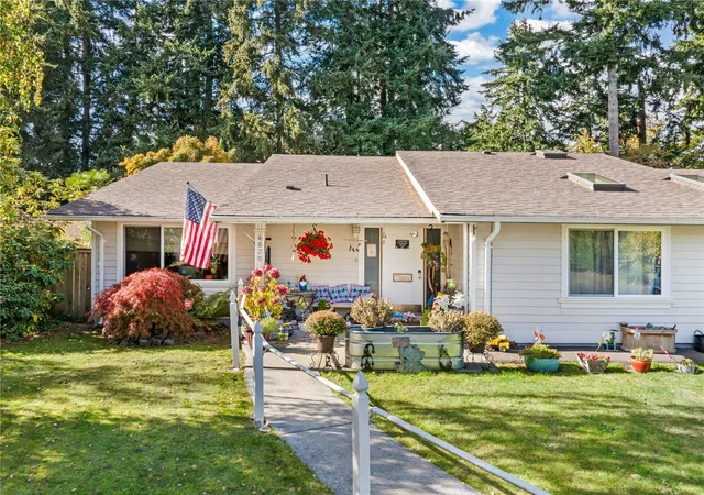 Photo 1 of Single family home for sale at 4820 80th Avenue W, University Place, WA 98467 | MLS# NWM2598410 | Listing updated on 2026-10-30