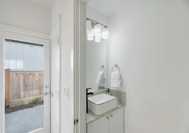 Photo 4 of Condo for sale at 708 North 102nd, Seattle, WA 98133 | MLS# NWM2598430 | Listing updated on 2026-10-27