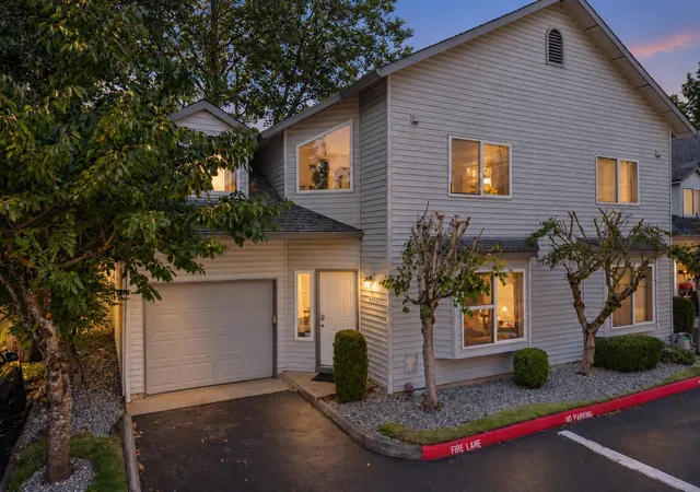 Photo 1 of Townhouse for sale at 7509 Ne Vancouver Mall Dr #A5, Vancouver, WA 98662 | MLS# NWM2598491 | Listing updated on 2026-10-27