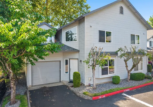Photo 2 of Townhouse for sale at 7509 Ne Vancouver Mall Dr #A5, Vancouver, WA 98662 | MLS# NWM2598491 | Listing updated on 2026-10-27