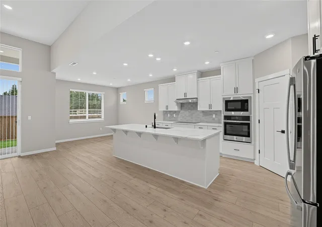 Photo 3 of Single family home for sale at 5377 N 85th Avenue, Camas, WA 98607 | MLS# NWM2598494 | Listing updated on 2026-10-27