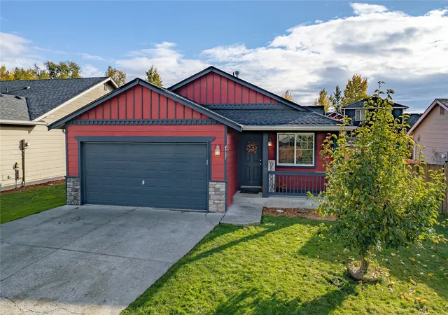 Single family home for sale at 4731 Sandcastle Dr, Blaine, WA 98230 | MLS# NWM2598519