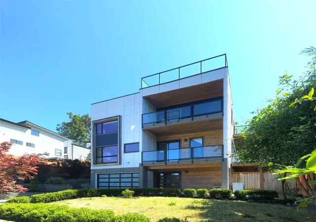 Single family home for sale at 3621 Lincoln Ave NE, Renton, WA 98056 | MLS# NWM2598524