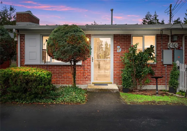 Photo 3 of Condo for sale at 8414 John Dower Rd Sw #7, Lakewood, WA 98499 | MLS# NWM2598540 | Listing updated on 2026-10-28