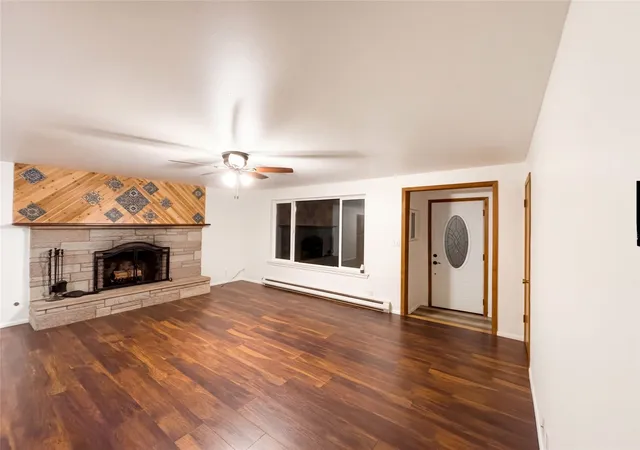 Photo 2 of Single family home for sale at 1284 Admirals Dr, Coupeville, WA 98239 | MLS# NWM2598559 | Listing updated on 2026-10-28
