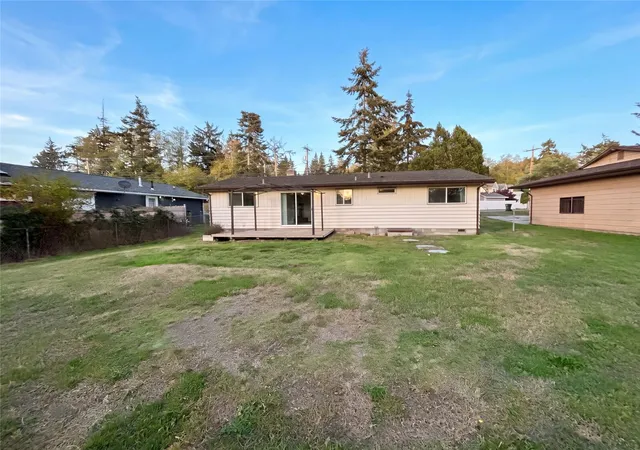 Photo 4 of Single family home for sale at 1284 Admirals Dr, Coupeville, WA 98239 | MLS# NWM2598559 | Listing updated on 2026-10-28