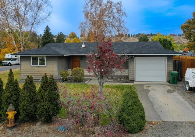 Single family home for sale at 101 Lime St, Omak, WA 98841 | MLS# NWM2598561 | Listing updated on 2026-10-28