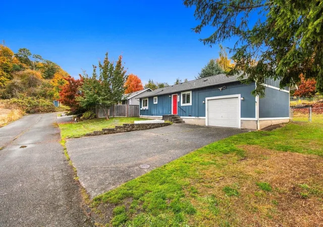 Photo 1 of Single family home for sale at 2801 Mcclain Ave, Bremerton, WA 98310 | MLS# NWM2598576 | Listing updated on 2026-10-28