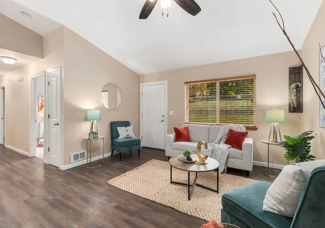 Photo 2 of Single family home for sale at 2801 Mcclain Ave, Bremerton, WA 98310 | MLS# NWM2598576 | Listing updated on 2026-10-28
